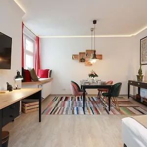 https://4-zimmer-altbau-nahe-kurfrstendamm.find-berlin-hotels.com